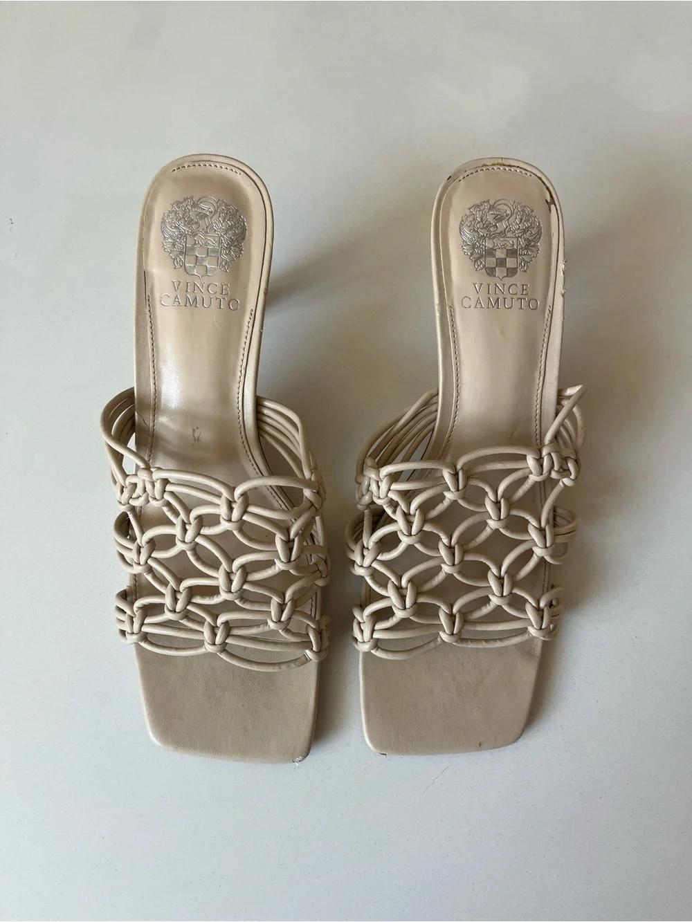 VINCE CAMUTO Nude Leather Braided Sandal Heels, Size 9 - Picture 2 of 4